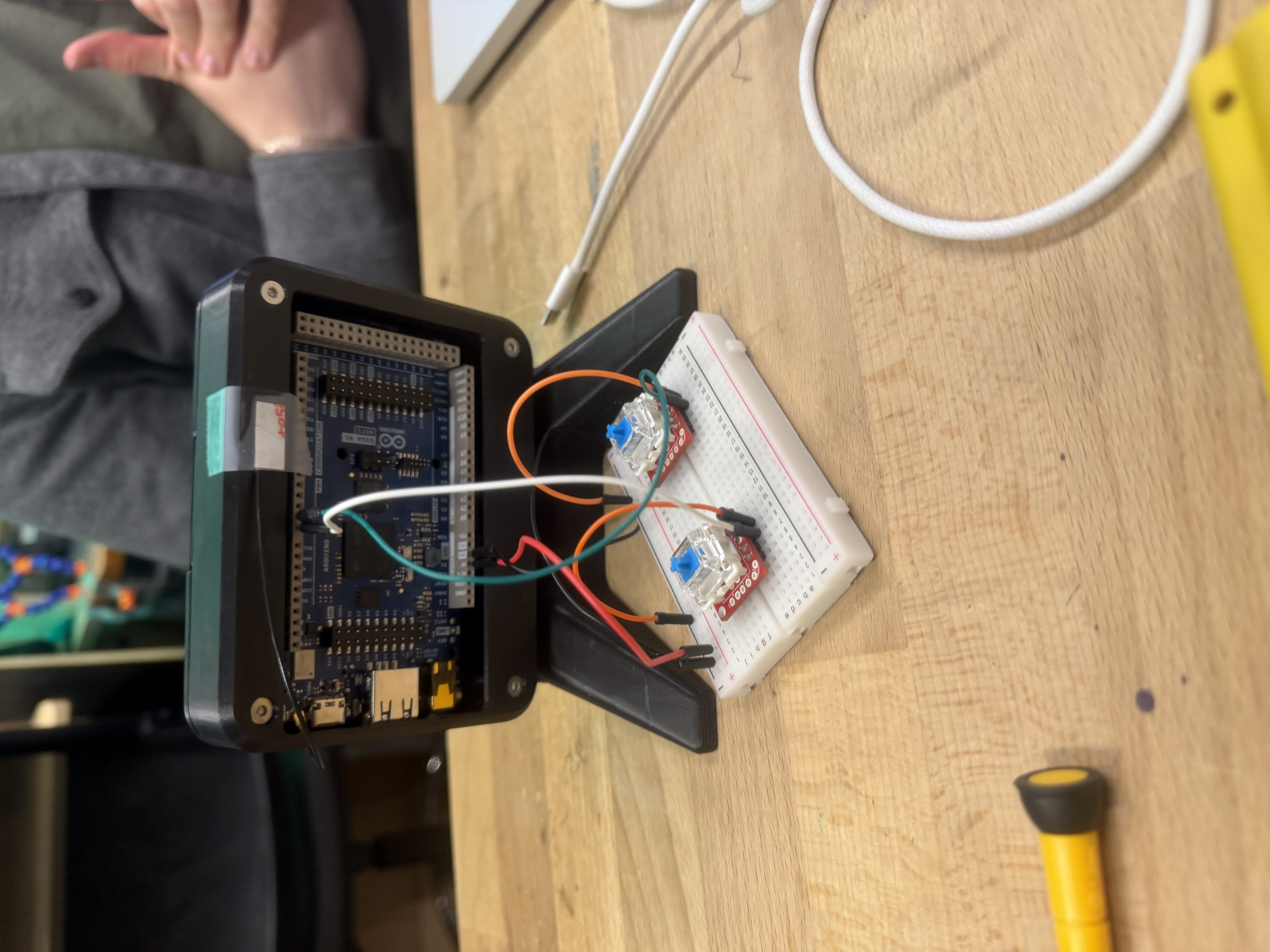 Tactile keyboard switches on breadboard with Arduino Giga